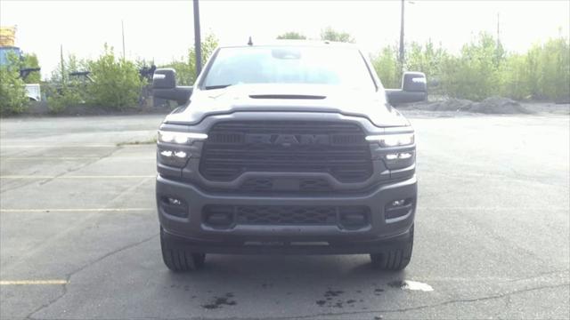 2025 RAM Ram 3500 RAM 3500 LARAMIE CREW CAB 4X4 64 BOX