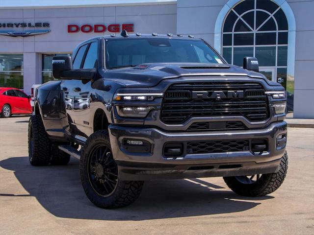 2025 RAM Ram 3500 RAM 3500 LARAMIE MEGA CAB 4X4 64 BOX