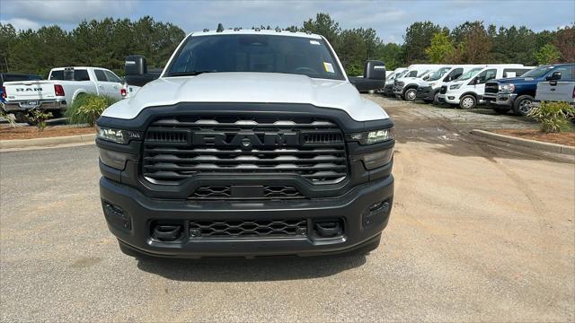 2025 RAM Ram 3500 RAM 3500 TRADESMAN CREW CAB 4X4 8 BOX
