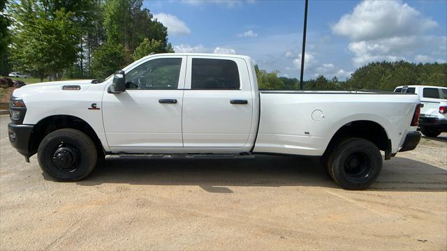 2025 RAM Ram 3500 RAM 3500 TRADESMAN CREW CAB 4X4 8 BOX