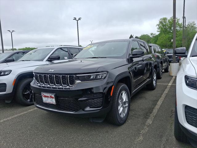 2025 Jeep Grand Cherokee GRAND CHEROKEE LAREDO X 4X4