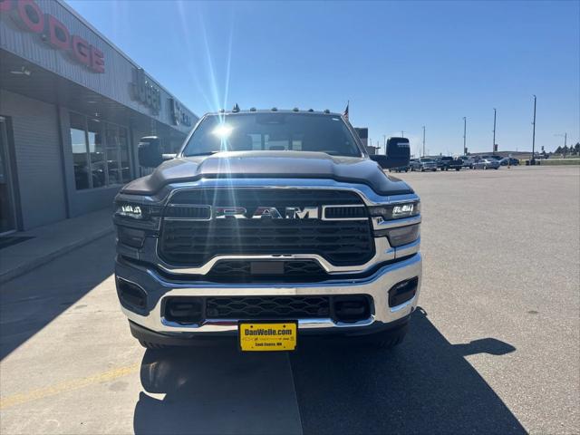 2025 RAM Ram 3500 RAM 3500 BIG HORN CREW CAB 4X4 64 BOX