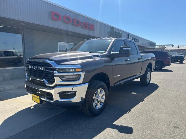 2025 RAM Ram 3500 RAM 3500 BIG HORN CREW CAB 4X4 64 BOX