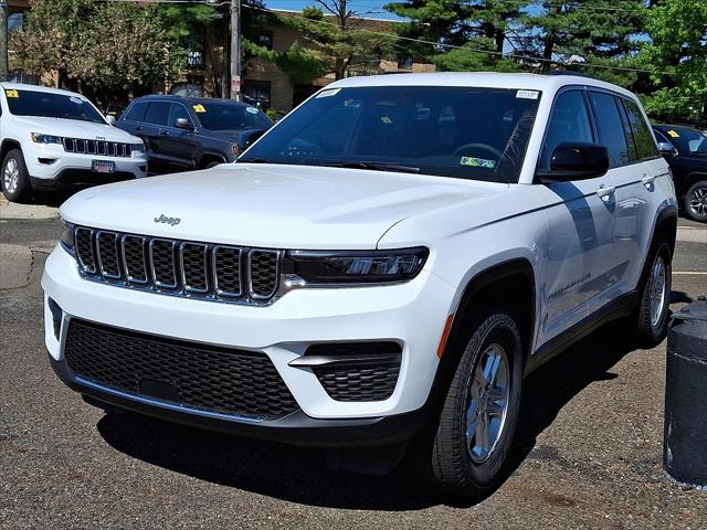 2025 Jeep Grand Cherokee GRAND CHEROKEE LAREDO 4X4