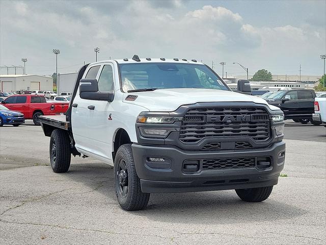 2025 RAM Ram 3500 Chassis Cab RAM 3500 TRADESMAN CREW CAB CHASSIS 4X4 60 CA