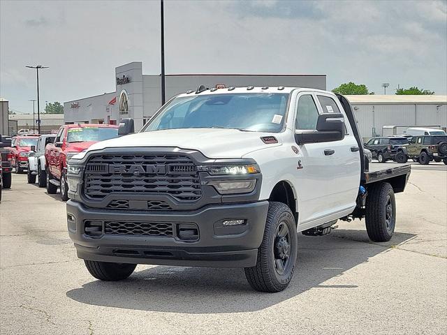 2025 RAM Ram 3500 Chassis Cab RAM 3500 TRADESMAN CREW CAB CHASSIS 4X4 60 CA