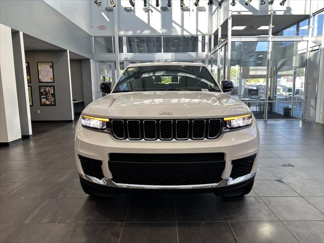 2025 Jeep Grand Cherokee GRAND CHEROKEE L LAREDO X 4X2