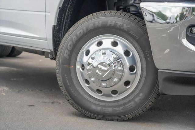 2025 RAM Ram 3500 Chassis Cab RAM 3500 TRADESMAN CREW CAB CHASSIS 4X4 60 CA