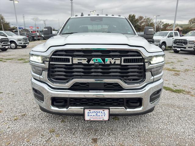 2025 RAM Ram 3500 Chassis Cab RAM 3500 TRADESMAN CREW CAB CHASSIS 4X4 60 CA 2025 RAM Ram 3500 Chassis Cab RAM 3500 TRADESMAN CREW CAB CHASSIS 4X4 60 CA