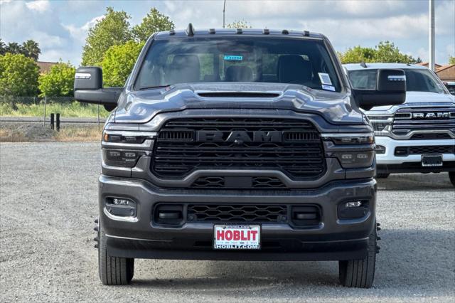 2025 RAM Ram 3500 RAM 3500 LARAMIE MEGA CAB 4X4 64 BOX