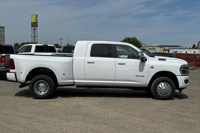 2025 RAM Ram 3500 RAM 3500 LARAMIE MEGA CAB 4X4 64 BOX