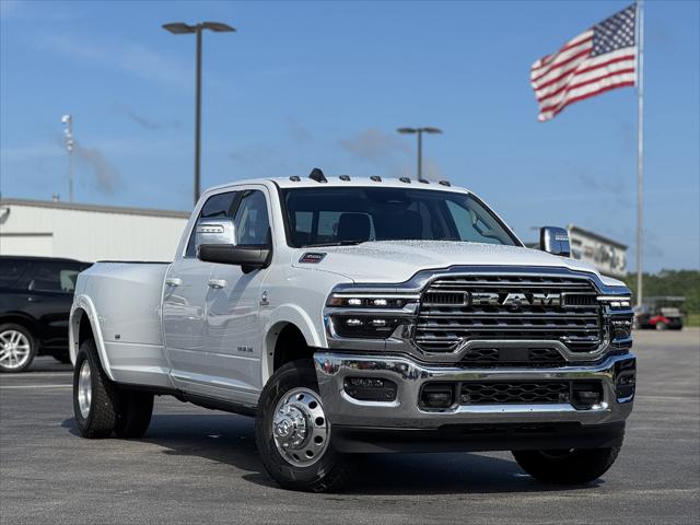 2025 RAM Ram 3500 RAM 3500 LIMITED LONGHORN CREW CAB 4X4 8 BOX