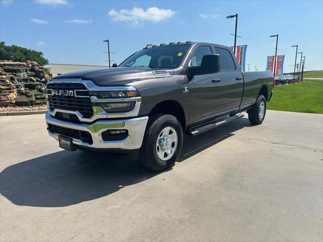 2025 RAM Ram 2500 RAM 2500 TRADESMAN CREW CAB 4X4 8 BOX
