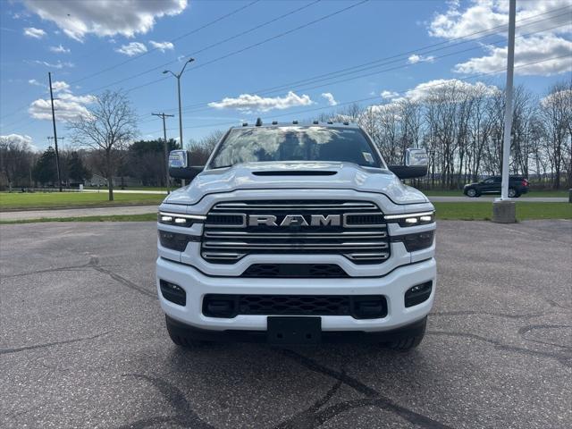 2025 RAM Ram 3500 RAM 3500 LARAMIE CREW CAB 4X4 64 BOX