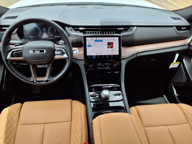 2025 Jeep Grand Cherokee GRAND CHEROKEE SUMMIT 4X4