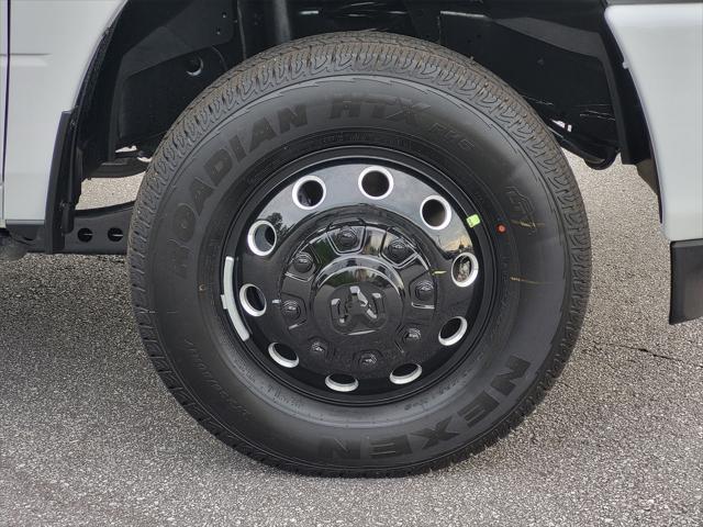 2025 RAM Ram 3500 RAM 3500 LARAMIE MEGA CAB 4X4 64 BOX