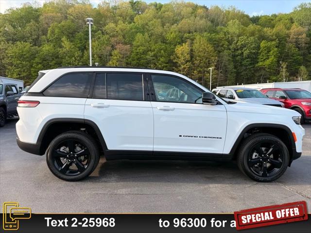 2025 Jeep Grand Cherokee GRAND CHEROKEE ALTITUDE X 4X4