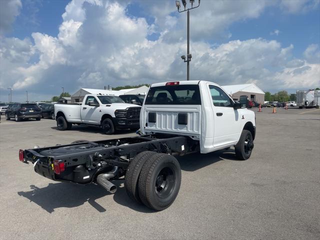 2025 RAM Ram 3500 Chassis Cab RAM 3500 TRADESMAN CHASSIS REGULAR CAB 4X4 60 CA