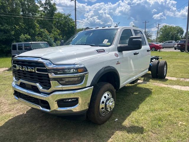 2025 RAM Ram 3500 Chassis Cab RAM 3500 TRADESMAN CREW CAB CHASSIS 4X4 60 CA