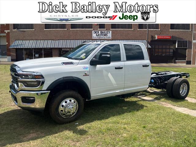 2025 RAM Ram 3500 Chassis Cab RAM 3500 TRADESMAN CREW CAB CHASSIS 4X4 60 CA