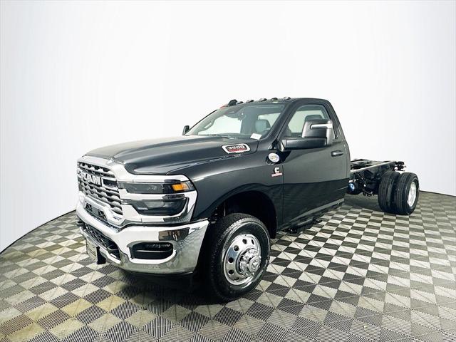 2025 RAM Ram 3500 Chassis Cab RAM 3500 TRADESMAN CHASSIS REGULAR CAB 4X4 84 CA