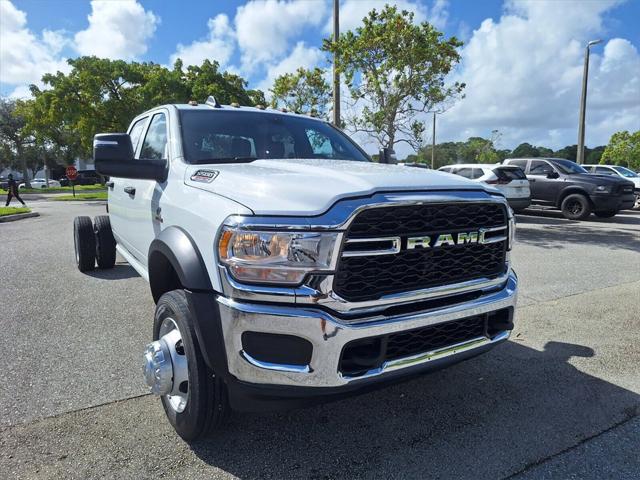 2025 RAM Ram 5500 Chassis Cab RAM 5500 TRADESMAN CHASSIS CREW CAB 4X4 84 CA