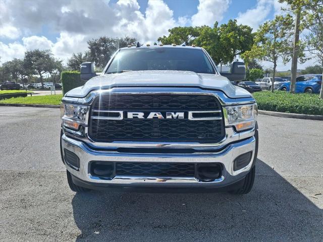 2025 RAM Ram 5500 Chassis Cab RAM 5500 TRADESMAN CHASSIS CREW CAB 4X4 84 CA