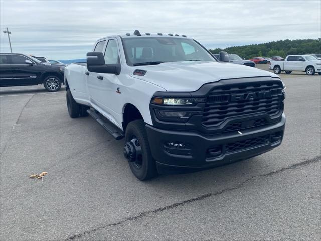 2025 RAM Ram 3500 RAM 3500 TRADESMAN CREW CAB 4X4 8 BOX