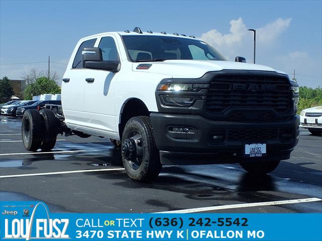 2025 RAM Ram 3500 Chassis Cab RAM 3500 TRADESMAN CREW CAB CHASSIS 4X4 60 CA