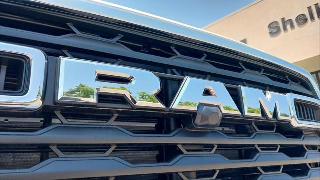 2025 RAM Ram 2500 RAM 2500 TRADESMAN CREW CAB 4X4 64 BOX