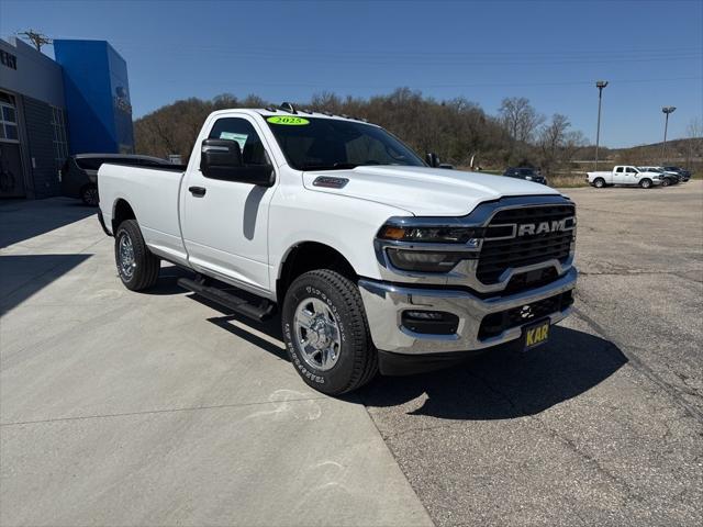 2025 RAM Ram 3500 RAM 3500 TRADESMAN REGULAR CAB 4X4 8 BOX