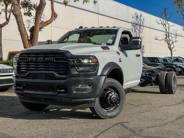 2025 RAM Ram 5500 Chassis Cab RAM 5500 TRADESMAN CHASSIS REGULAR CAB 4X2 120 CA