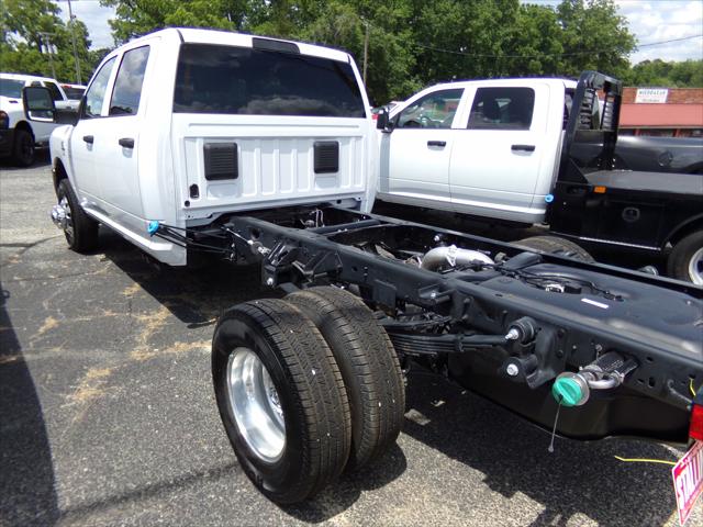 2025 RAM Ram 3500 Chassis Cab RAM 3500 TRADESMAN CREW CAB CHASSIS 4X4 60 CA