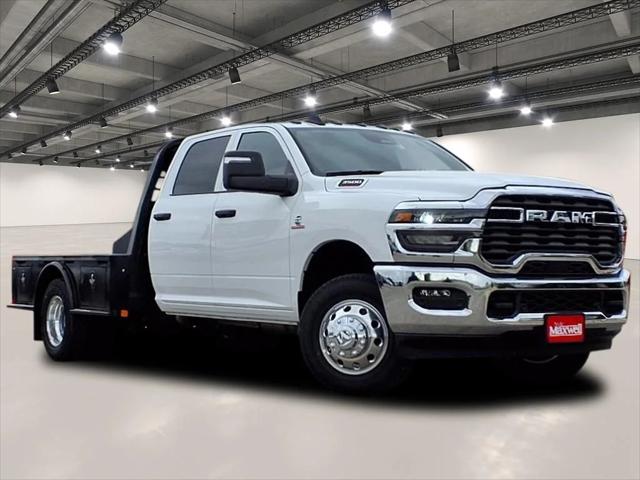 2025 RAM Ram 3500 Chassis Cab RAM 3500 TRADESMAN CREW CAB CHASSIS 4X4 60 CA