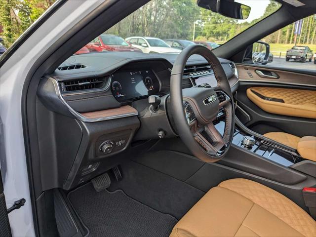 2025 Jeep Grand Cherokee GRAND CHEROKEE SUMMIT 4X4