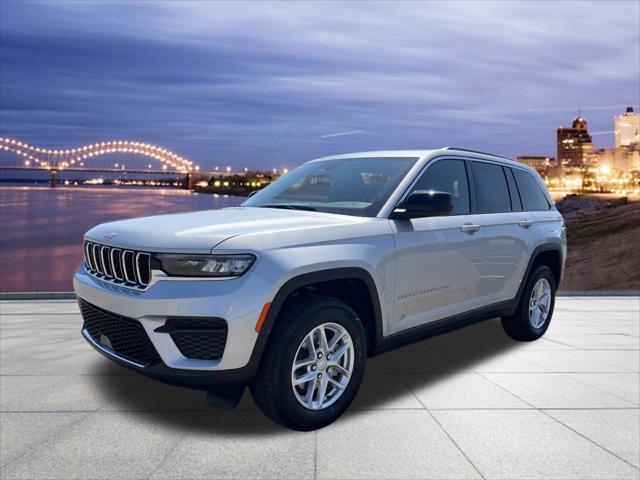 2025 Jeep Grand Cherokee GRAND CHEROKEE LAREDO X 4X2
