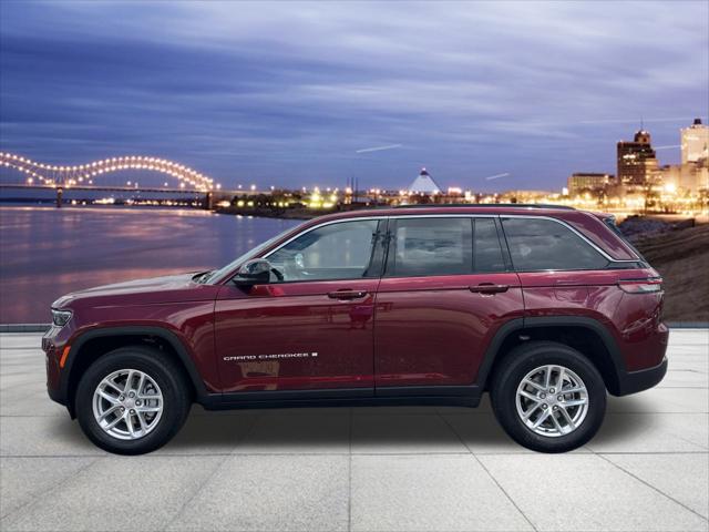 2025 Jeep Grand Cherokee GRAND CHEROKEE LAREDO X 4X2