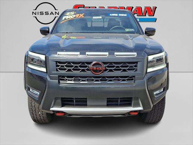 2025 Nissan Frontier Crew Cab PRO-4X 4x4