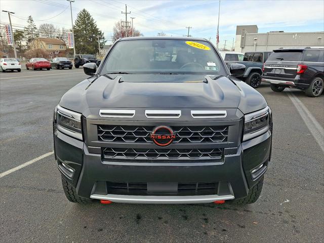 2025 Nissan Frontier Crew Cab PRO-4X 4x4 2025 Nissan Frontier Crew Cab PRO-4X 4x4