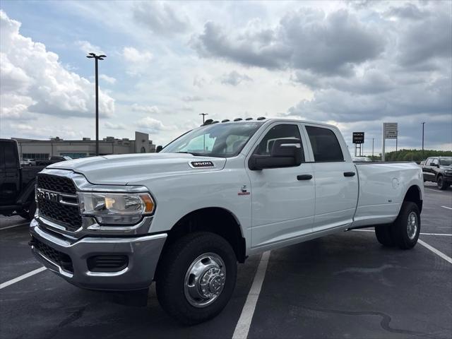 2024 RAM Ram 3500 RAM 3500 TRADESMAN CREW CAB 4X4 8 BOX
