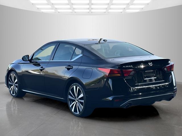 2022 Nissan Altima SR FWD