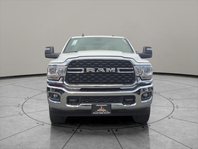 2023 RAM 2500 Big Horn Crew Cab 4x4 8 Box