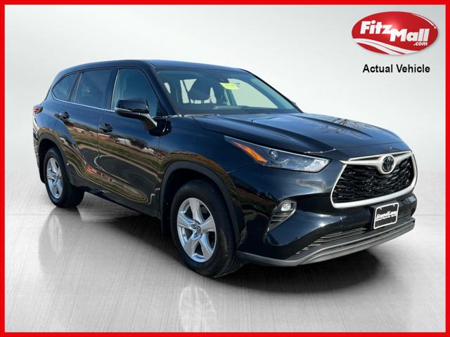 2022 Toyota Highlander LE