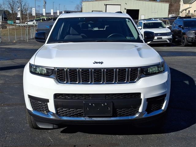 2021 Jeep Grand Cherokee L Laredo 4x4