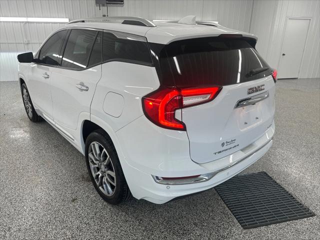 2023 GMC Terrain AWD Denali