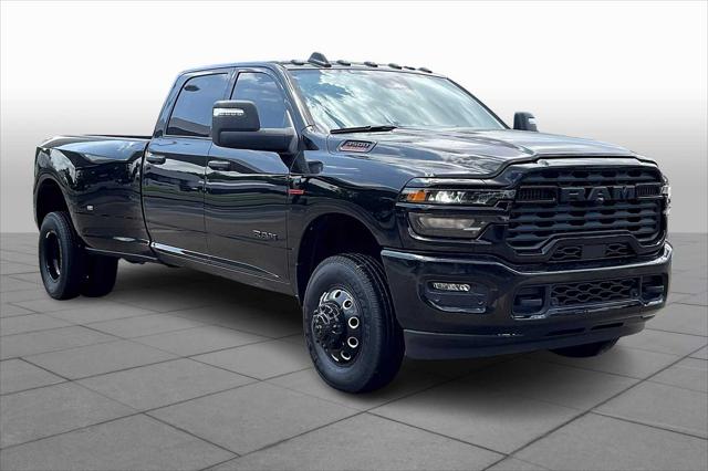 2025 RAM Ram 3500 RAM 3500 BIG HORN CREW CAB 4X4 8 BOX