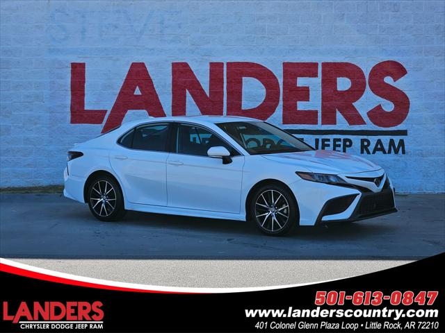2023 Toyota Camry SE