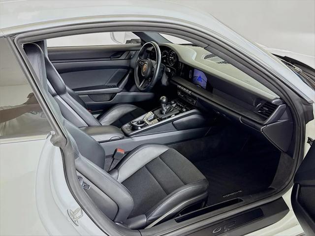 2022 Porsche 911 GT3 w/Touring Package