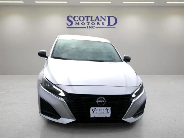 2024 Nissan Altima SV FWD