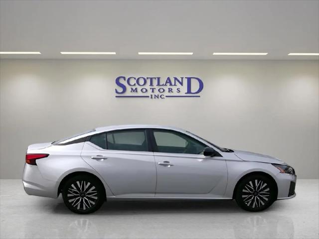 2024 Nissan Altima SV FWD